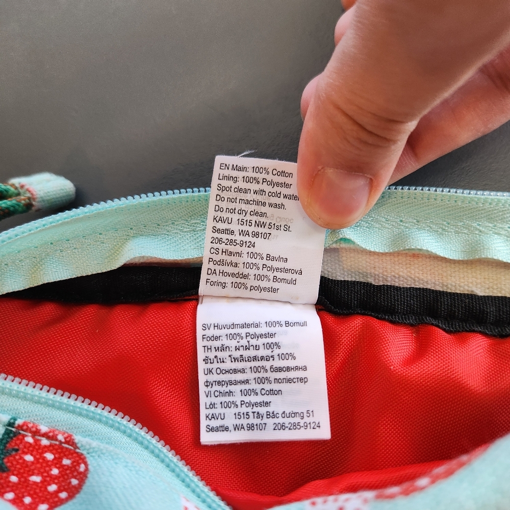 KAVU Switch Slinger Rope Bag ~ Strawberry Patch 🍓🍓🍓 Outdoor Hiking Accessory - Picture 11 of 13